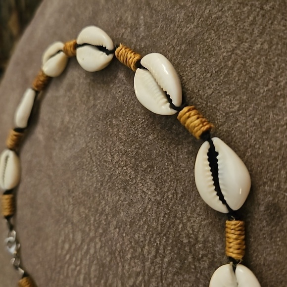 VTG Macrame Cowrie Shell Men's Surfer Choker Necklace - Picture 5 of 6